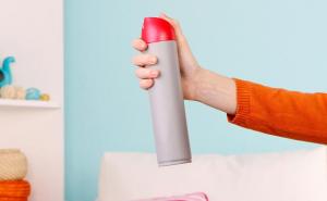 Muškarcu u anusu zapeo sprej za osvježavanje zraka