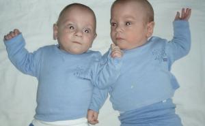 Dobri ljudi, ove dvije bebe nas trebaju: Idemo pomoći Ammaru i Davudu!