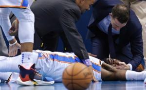 Stravična povreda igrača Oklahome: Dvorana zanijemila, mnogi se hvatali za glavu