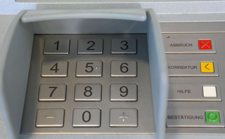 Zaštitar iz bankomata ukrao skoro 250.000 KM