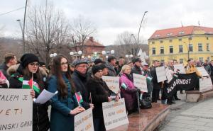 Tuzla: Mirni protesti 'Istina nama, kazna zločincima' u znak sjećanja