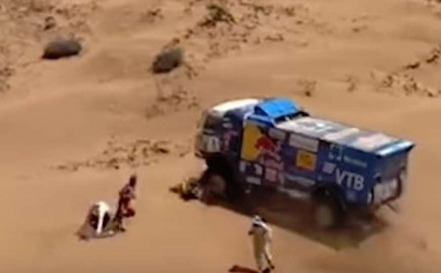 Horor na Reli Dakaru: Moćni ruski kamion Kamaz pregazio gledatelja