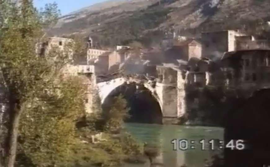 Pogledajte kako je Stari most izgledao dan prije rušenja: Svijete, da li se stidiš....