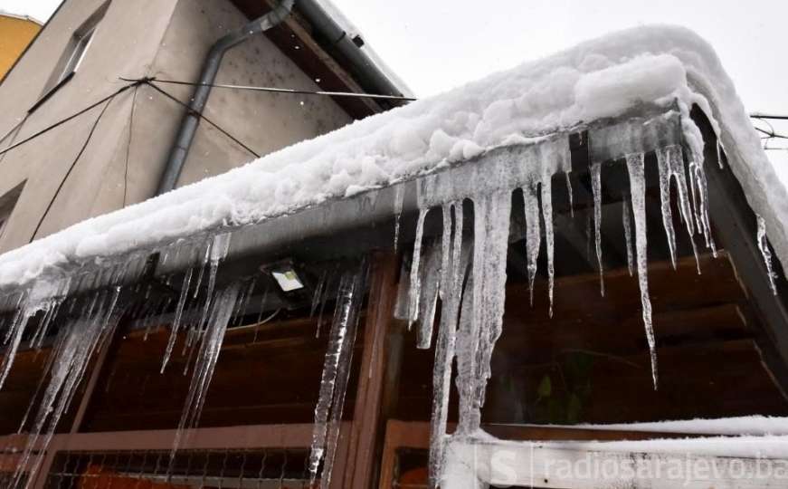 Općina Centar: Građani obavezni čistiti snijeg i uklanjati ledenice