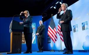 The New York Times: Donald Trump želi da Amerika napusti NATO!