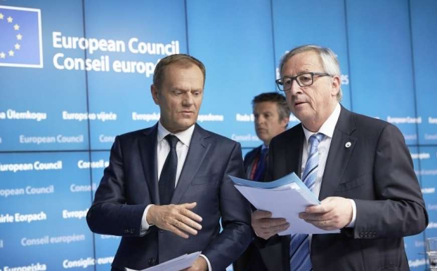 Juncker i Tusk: Povećan rizik da Velika Britanija bez sporazuma napusti EU