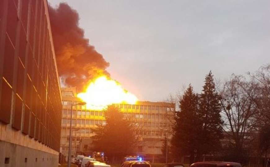 Eksplozija u Lyonu: Gori zgrada Univerziteta