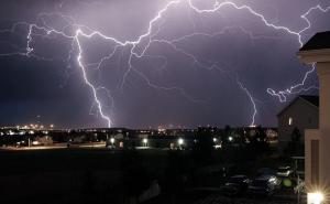 Upozorenje iz Hrvatske: Stiže oluja, ne krećite na put