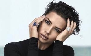 Jedna od najljepših žena na svijetu: Adriana Lima opet sama