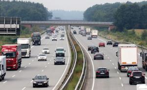 Njemačka želi ograničiti maksimalnu brzinu na autoputevima na 130 km/h