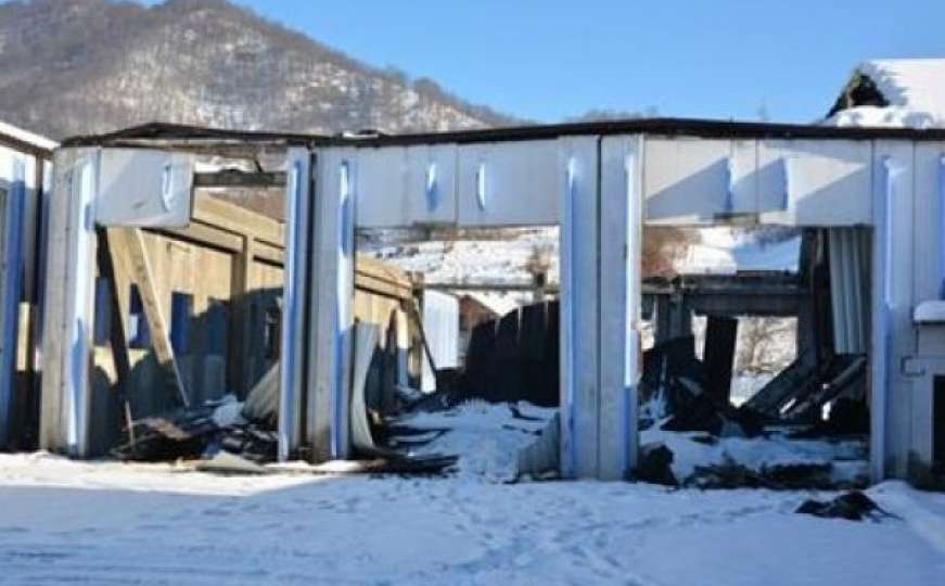 Snijeg provalio krov industrijske hale u Srebrenici