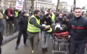 Vođa "žutih prsluka" u komi nakon što je pogođen policijskim projektilom
