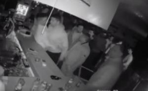 Objavljen snimak divljanja u kafiću u Živinicama: Optužen bivši ministar