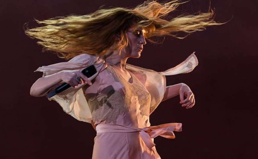 Florence + The Machine - Moderation