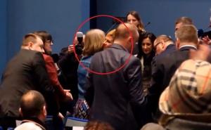 Kako je hrvatska predsjednica Grabar-Kitarović ljubila otmičarku aviona