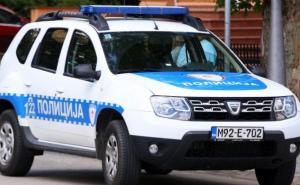 Bosanski Novi: Pronađeno 18 migranata u automobilu sa prikolicom