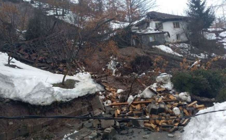 Aktivirano klizište na Borovoj Ravni, jedna kuća zbrisana s lica zemlje