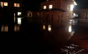 Dramatična situacija u Busovači: U mjestu Kaonik vodena bujica poplavila kuće