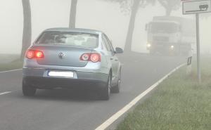 Upozorenje za vozače: Magla, mokre ceste i odroni 