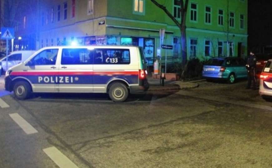 Austrija u šoku: Bosanac na ulici ubio svoju djevojku iz Srbije, a onda pucao u sebe