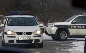 Potjera u Tuzli: Kriminalci bježali vozilom, pucali na policiju