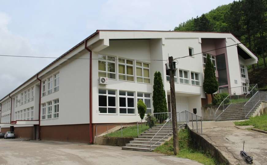 Srebrenica: Roditelji djece srpske nacionalnosti napustili sjednicu Vijeća roditelja