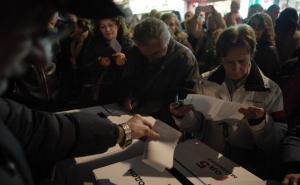 Protesti u Beogradu: Demonstranti poručili "Vučiću super si, ali sada idi"