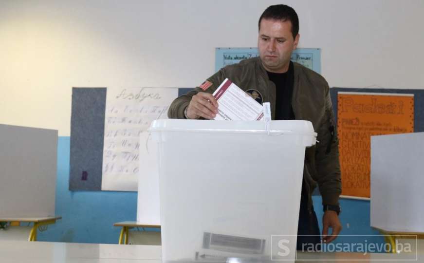 Prijevremeni izbori u devet lokalnih zajednica: Do 11 sati glasalo 17,52 posto birača