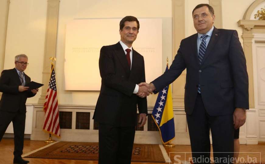 Novi američki ambasador predao akreditive Dodiku: Pogledajte susret u Predsjedništvu