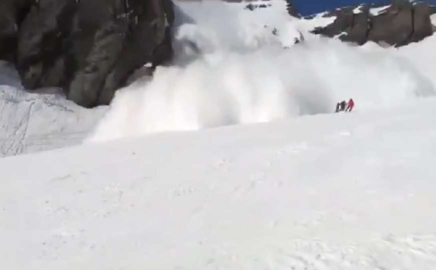 Švicarska: Pogledajte snimak skijaša koji bježi od lavine i pokušava da preživi