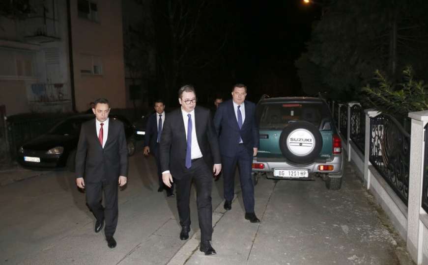 Dodik i Vučić posjetili kuću Šabana Šaulića, izjavili saučešće porodici