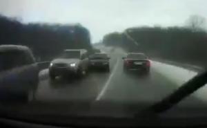 Objavljen snimak nesreće: Autom se zabio u kolonu vozila predsjednika Moldavije