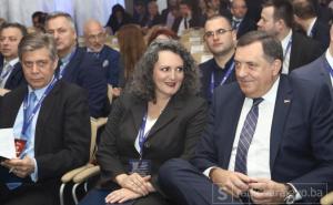 Počeo Ekonomski forum, Dodik: Trebaju nam investitori, moramo uništiti svoj mentalitet