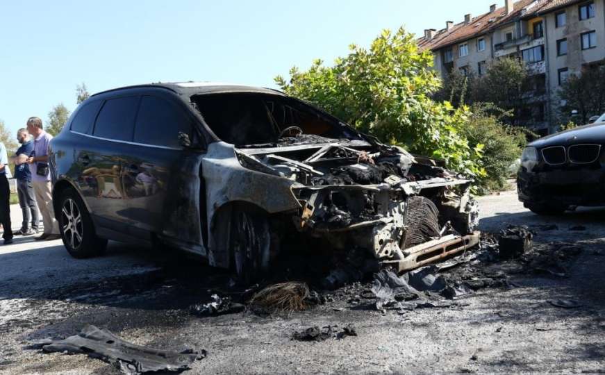 Izgorio automobil na Ilidži: Crni trend se nastavlja, 16. paljevina od početka godine