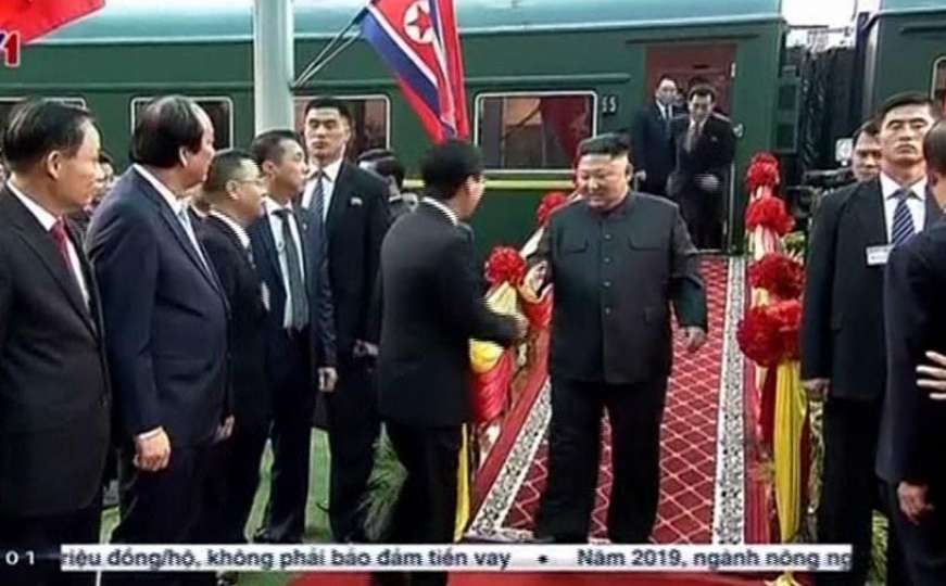 Kim Jong-un došao u Vijetnam: Presmiješna se stvar dogodila kad je izašao iz voza