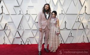 Jason Momoa ruši predrasude: Kad "muškarčina" nosi ružičasto
