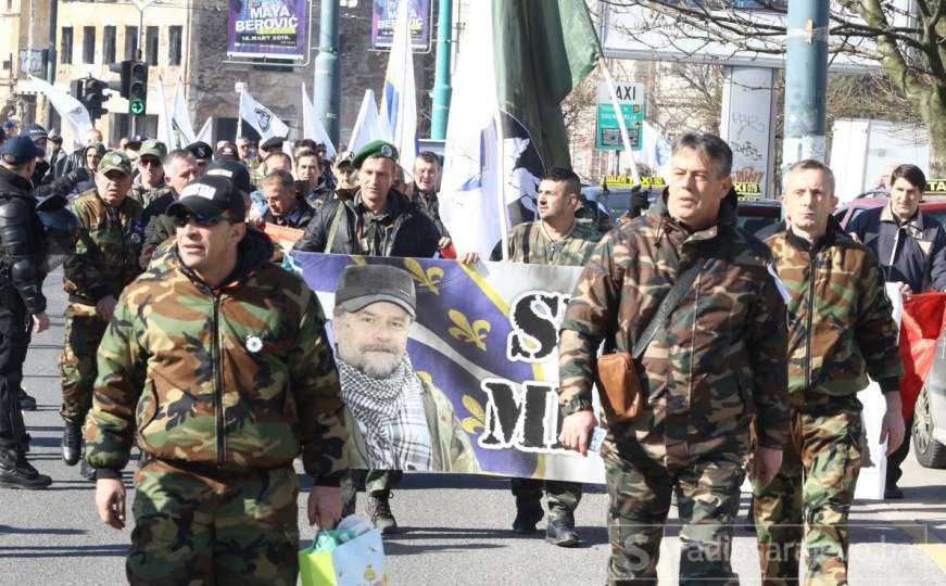 Više stotina boraca blokiralo saobraćaj u Sarajevu