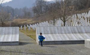 Dan nezavisnosti: Polje bijelih nišana u Potočarima svjedočanstvo borbe za slobodu