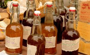 Deset ženskih problema kod kojih vam može pomoći jabučno sirće