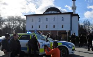 Dan policije obilježili u džamiji: Švedski čuvari reda na džuma namazu
