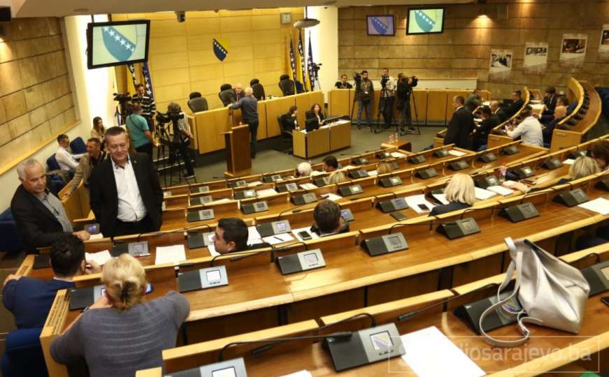 Kompletiran Klub Srba u Domu naroda Parlamenta FBiH