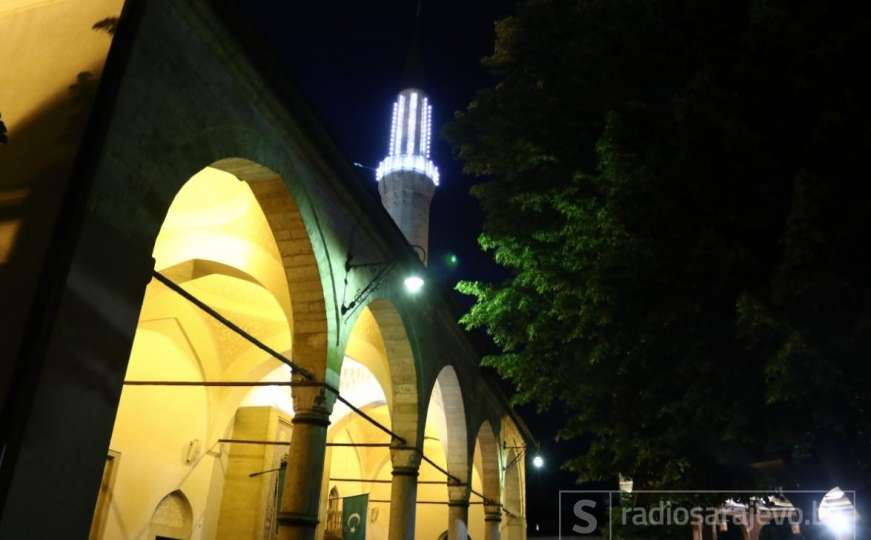 Muslimani večeras obilježavaju prvu mubarek noć: Noć želja ili Lejletu-r-regaib
