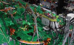 Napravio roller coaster od 300.000 Lego kockica