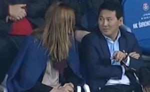 Novi vlasnik Sarajeva prati utakmicu svog kluba s tribina Pecare 