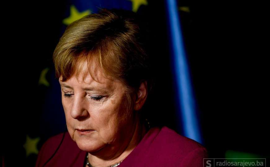 Merkel: Nisam spremna komentirati odgodu odluke o Brexitu