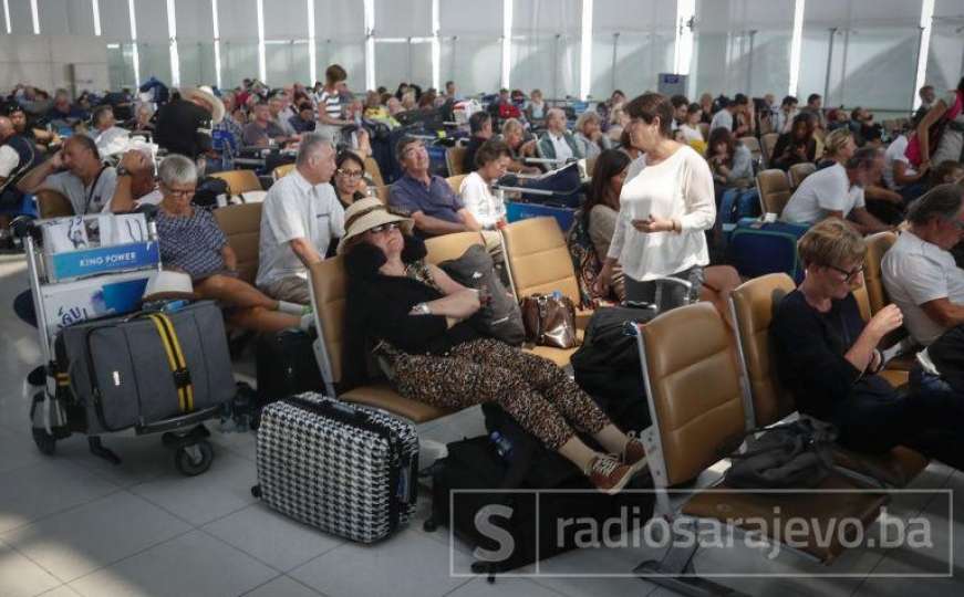 Svi putnici na aerodromima u Austriji morat će proći skener bez pokrivala na glavi