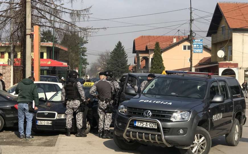 Specijalci MUP-a TK-a u akciji: Pogledajte hapšenje taksiste u Živinicama