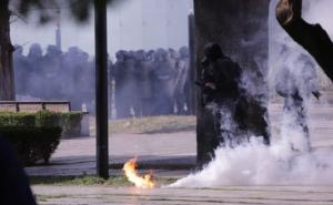 Haos u Tirani: Policija upotrijebila suzavac i vodene topove protiv opozicije