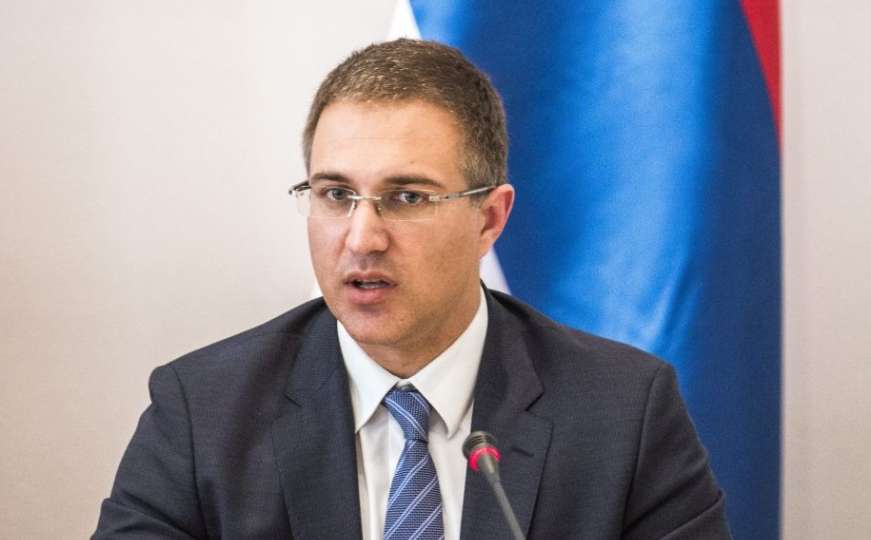 Oglasio se ministar unutrašnjih poslova Srbije nakon upada u zgradu RTS-a