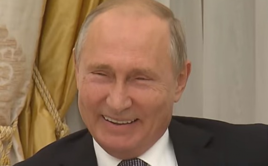 Tako se to radi u Rusiji: Putin potpisao zakon koji zabranjuje vrijeđanje države